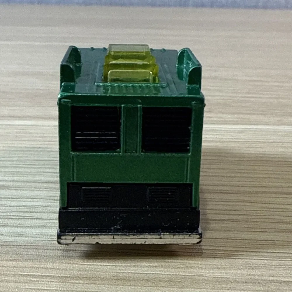 Hot Wheels Quick Bite Treasure Hunt Fast Foodie 2/5 Green Food Truck Loose Rare